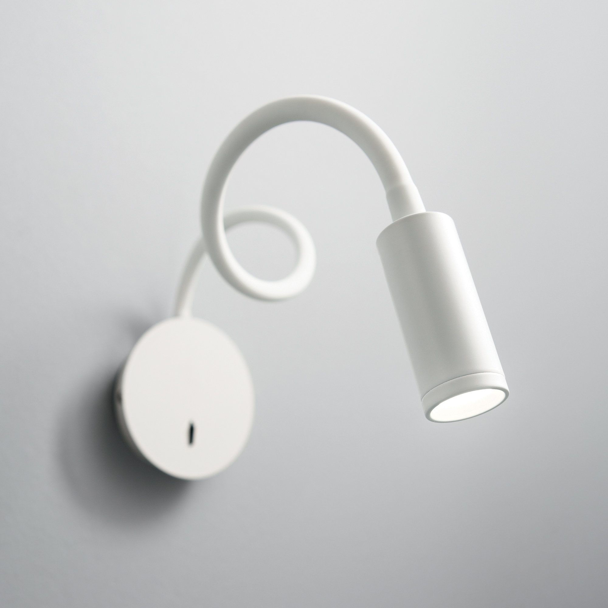 Focus2 stolna lampa za čitanje - bijela verzija
