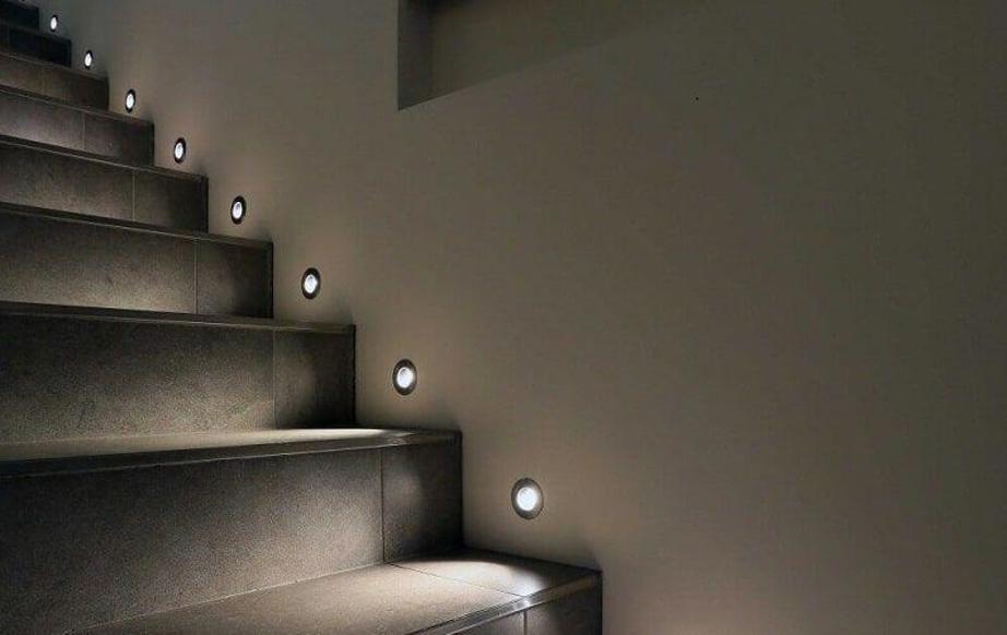 LED rasvjeta za stubište i stepenice | Sigurna i moderna rasvjeta