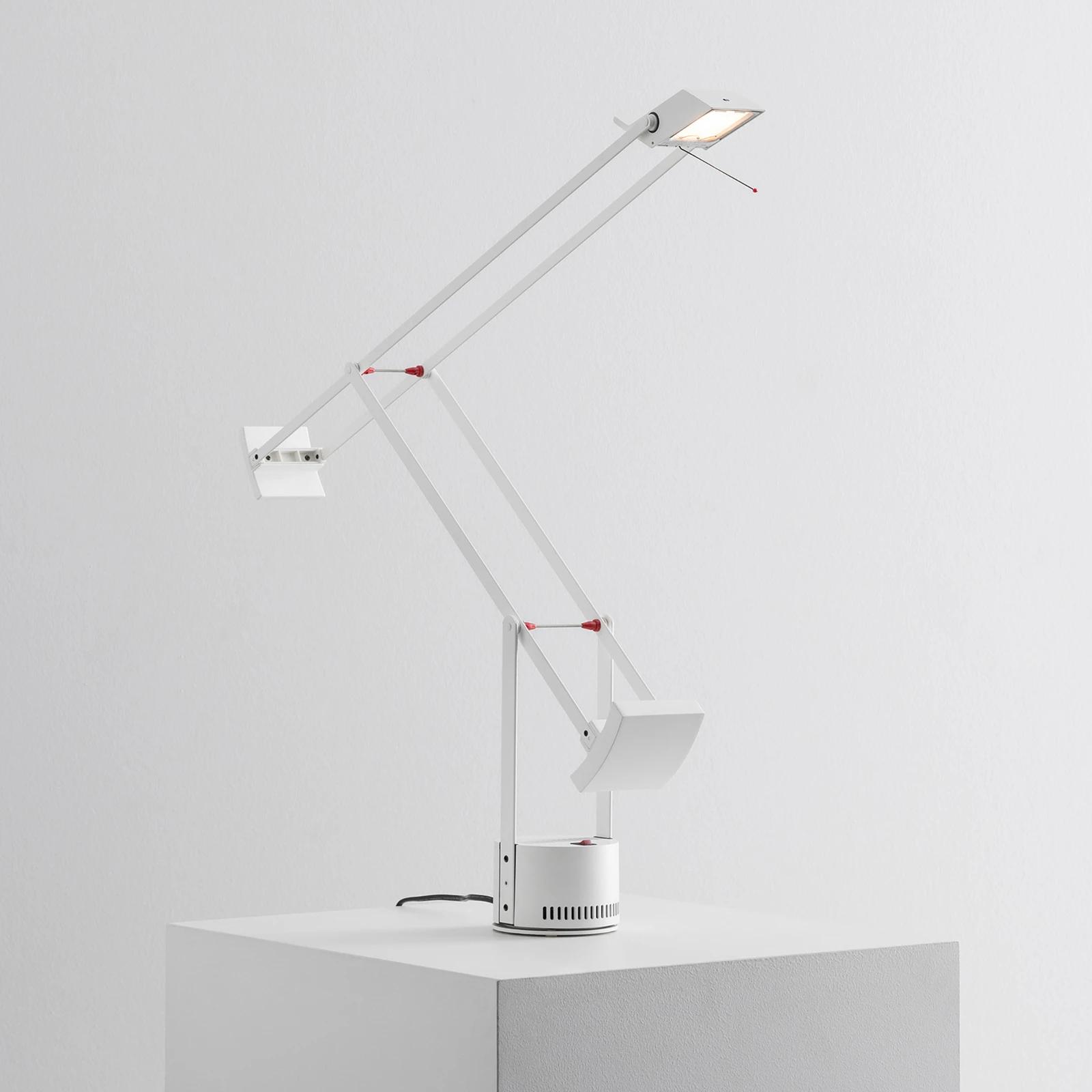 Artemide Tizio LED dizajnerska stolna lampa