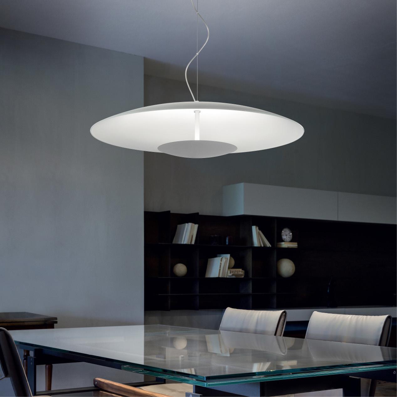 Zidne i podne lampe za blagdansku atmosferu