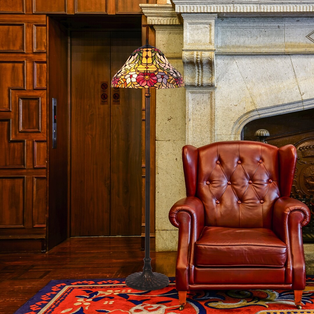 Tiffany lampa Rabalux 8088 u modernom interijeru