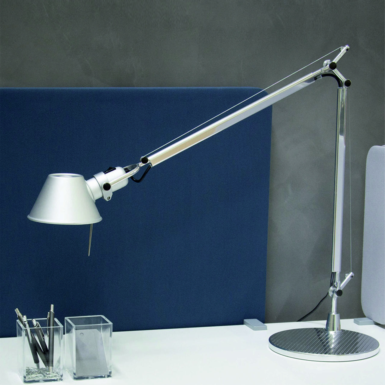 Tolomeo kolekcija stolnih lampi Artemide