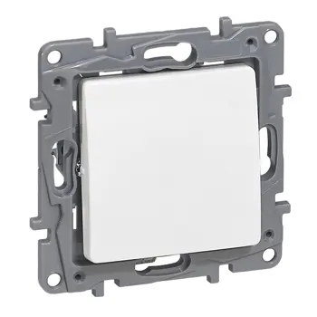 764x22-niloe-tipkalo-1p6a250v-bijelo-70262-04070399.webp