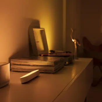 col-philips-hue-stolna-svjetiljka-za-prigusivanje-bijela-92780-02180002.webp
