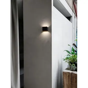EPIC ZIDNA LAMPA LED 6W/3000K/579lm/IP20/CRNA