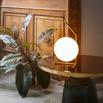 flos-ic-stolna-lampa-staro-zlato-e14-60w-66709-02181022.webp
