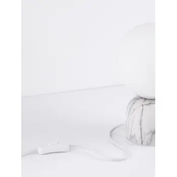 kenio-stolna-lampa-e14-ip20bijela-82025-02110776.webp
