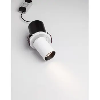 pin-ugradbena-svjetiljka-bijela-12w-720lm-3000k-ip32-90137-02131156.webp
