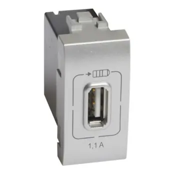 UTIČNICA 1M USB 5V DC/1,1A/230V TECH