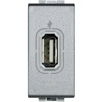 UTIČNICA 1M USB TECH