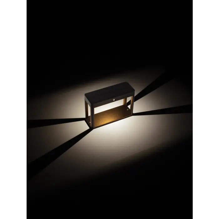 BERNI STAJAĆA LAMPA LED 3000K 88lm IP65 CRNA