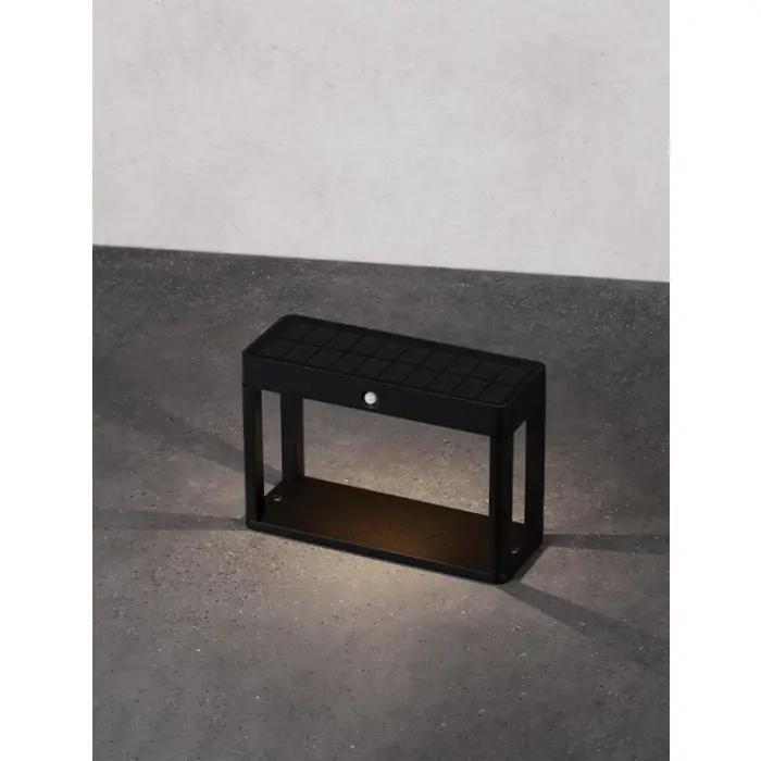 BERNI STAJAĆA LAMPA LED 3000K 88lm IP65 CRNA