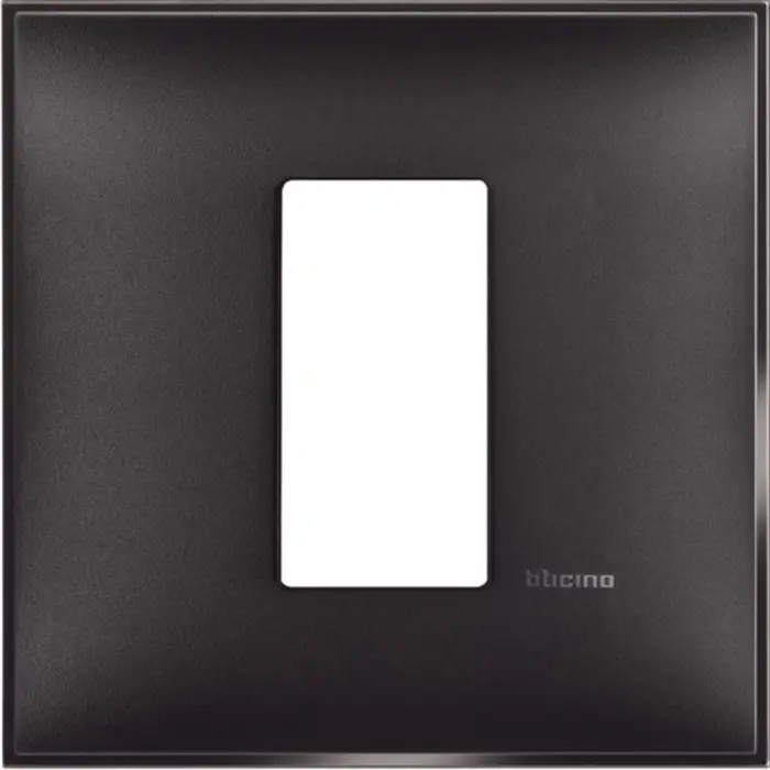 classia-ukrasni-okvir-1m-mat-crna-18919-04011122.webp