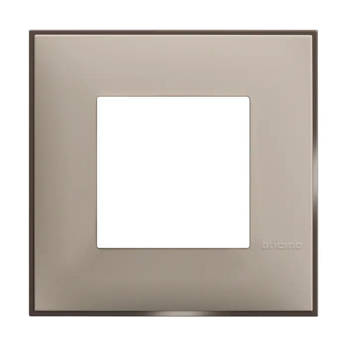 classia-ukrasni-okvir-2m-mat-krem-32193-04071574.webp