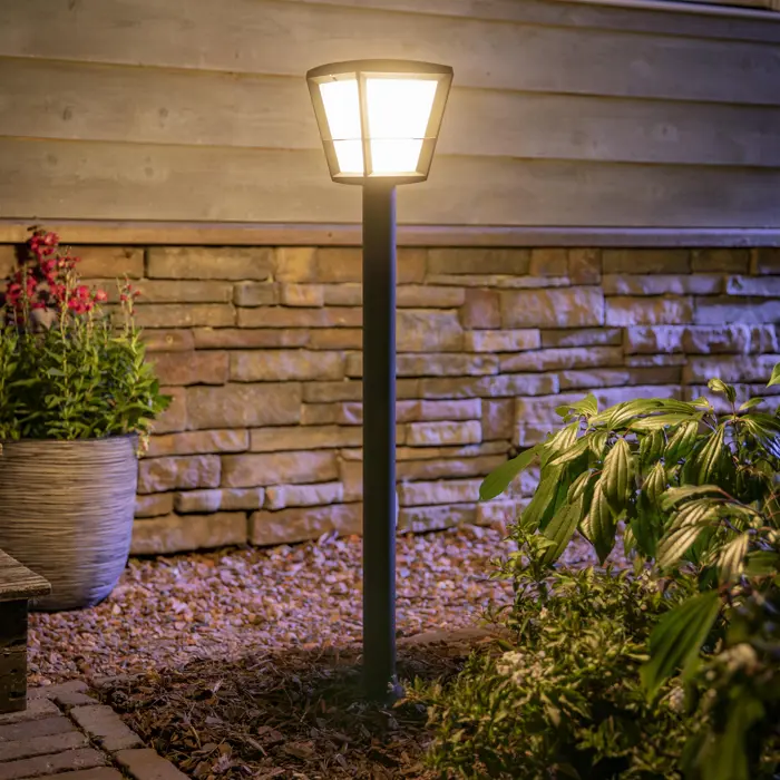 ECONIC PHILIPS HUE pametna LED žarulja and Color Ambiance POST crna 1X15W 24V