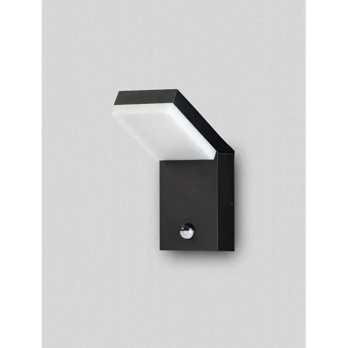 FARGE VANJ.ZID. SVJETILJKA LED 12Wtt 703Lm IP65 3000K ANT+SENZ