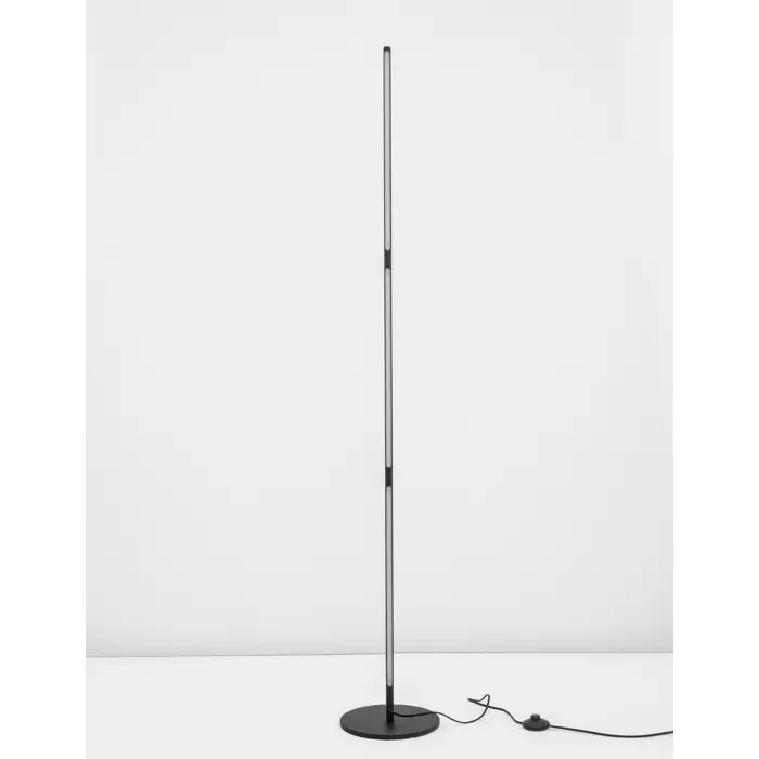 HANDY STAJAĆA SVJETILJKA LED 25W/3000K/2600lm/IP20/CRNA