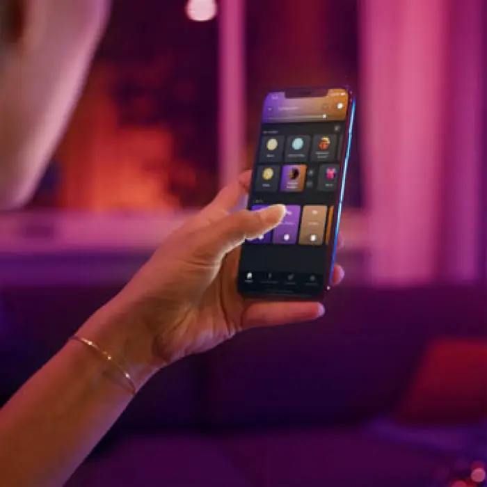 IRIS PHILIPS HUE prijenosna LED svjetiljka GEN4 crna
