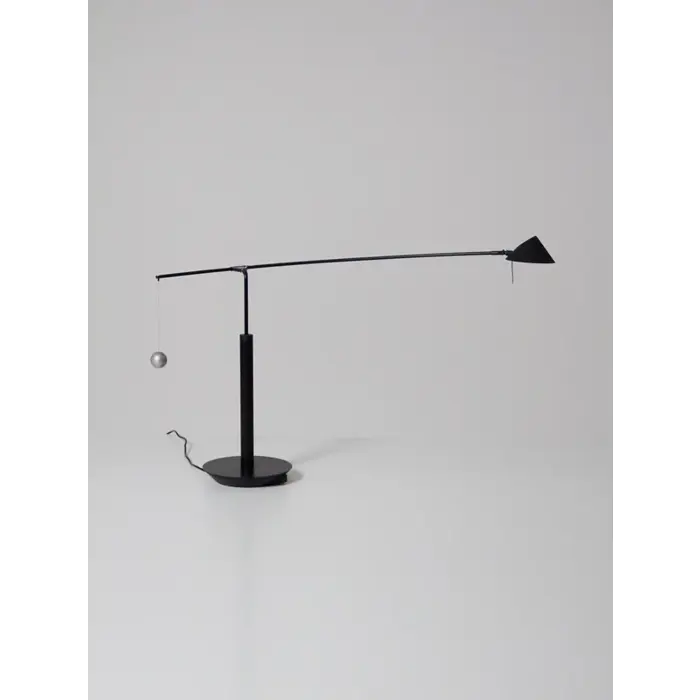 NESTORE STOLNA LAMPA
