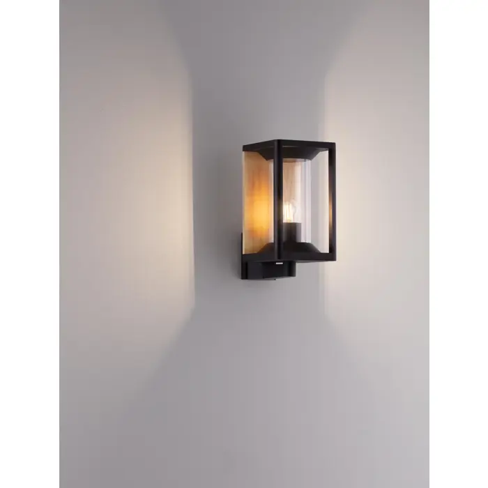PACIFIC ZIDNA LAMPA E27 IP65 CRNA