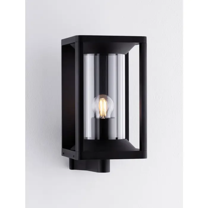 pacific-zidna-lampa-e27-ip65-crna-93858-02075553.webp
