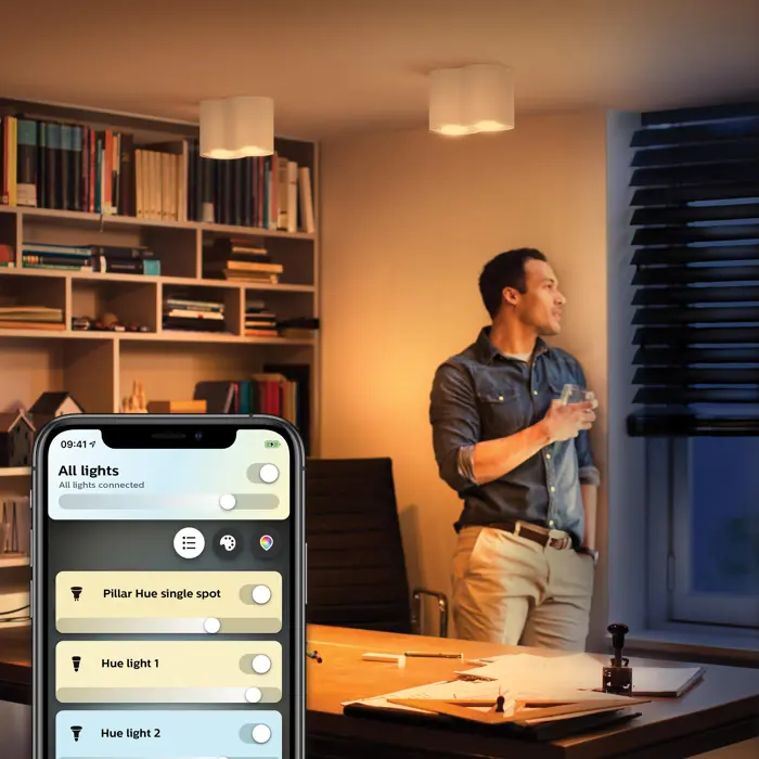 PILLAR PHILIPS HUE pametni LED reflektor bijeli 2XGU10