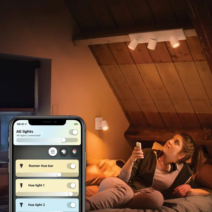 RUNNER PHILIPS HUE pametni LED reflektor bijeli 3XGU10 + Hue Dimmer Switch