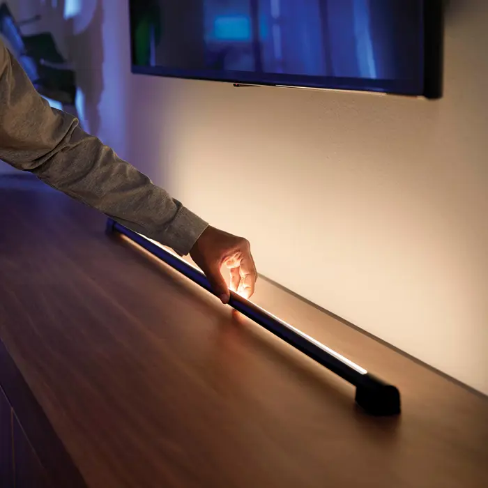 PLAY GRADIENT PHILIPS HUE pametna LED svjetiljka LIGHT TUBE CMP bijela