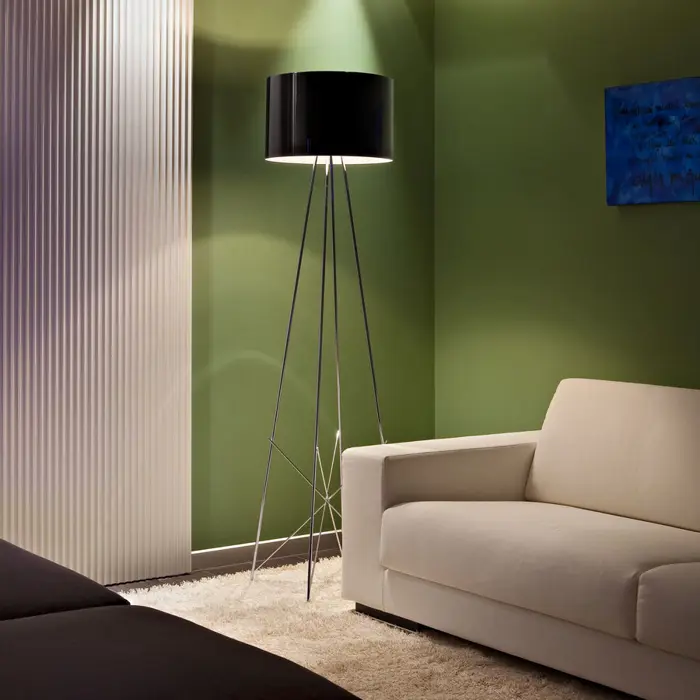 RAY STAJAĆA SVJETILJKA CRNA E27 250W IP20