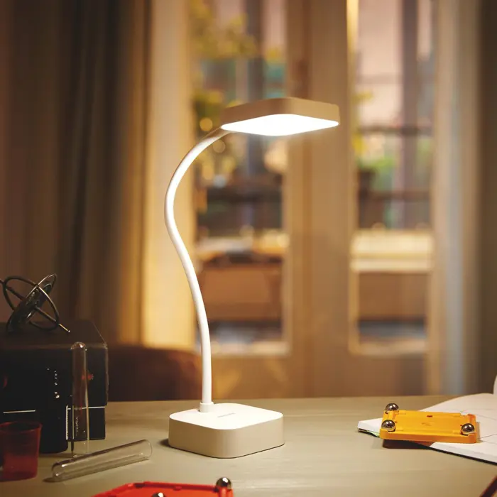 ROCK PHILIPS LED stolna lampa DSK211 PT 5W 50K W USB