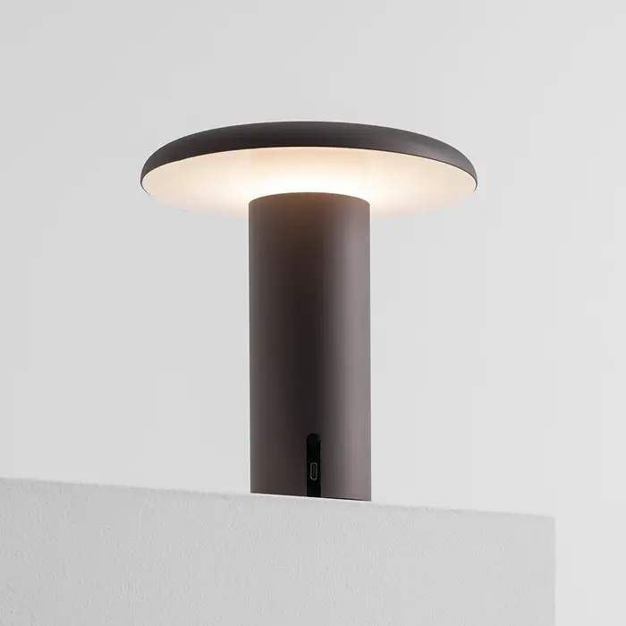 takku-stolna-lampa-anodizirana-siva-83103-02171055.webp