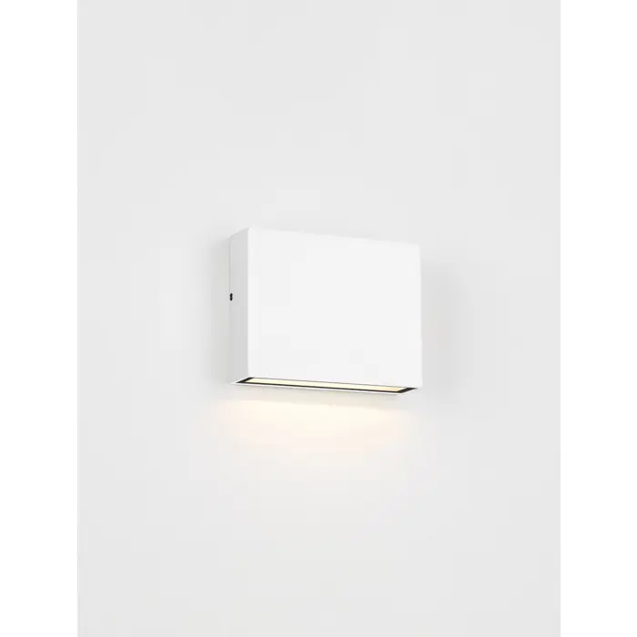 TICK ZIDNA SVJETILJKA BIJELA LED 4 Watt 220-240 Volt 251lm 3000K