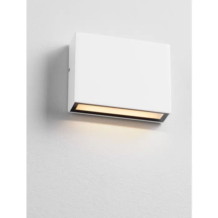 TICK ZIDNA SVJETILJKA BIJELA LED 4 Watt 220-240 Volt 251lm 3000K