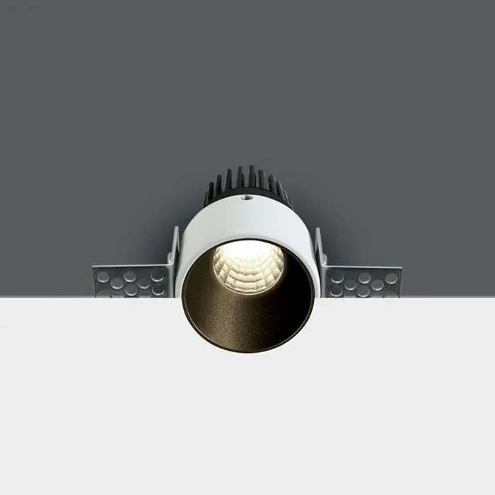 ugradbena-lampa-trimless-crna-led-3w-3000k-240lm-potreban-35-13463-04100050.webp