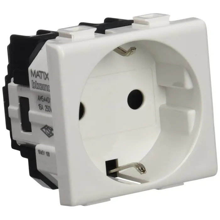 UTIČNICA 2P+E/16A/250V 2M BIJELA