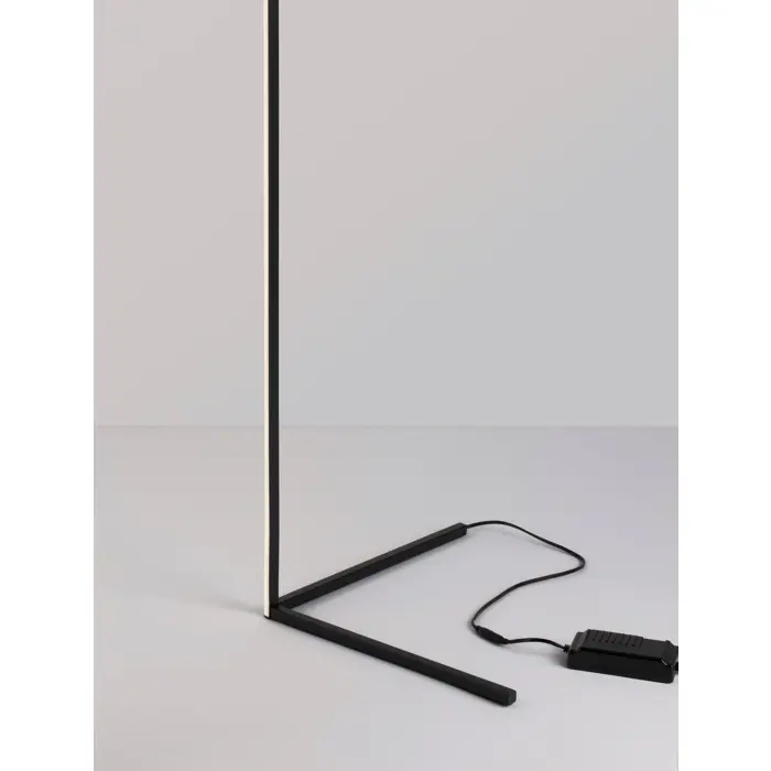 V-LINE STAJAĆA LAMPA LED 18W/3000K/1700lm/DIMM/IP20/CRNA