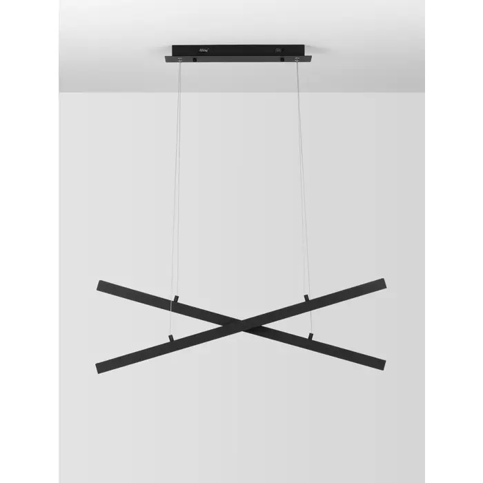 X-LINE VISILICA LED 40W/3000K/1428lm/DIMM/IP20/CRNA
