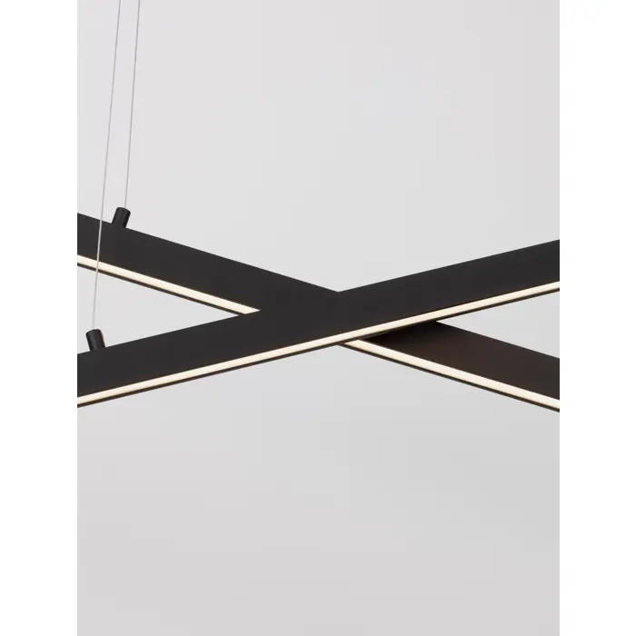 X-LINE VISILICA LED 40W/3000K/1428lm/DIMM/IP20/CRNA